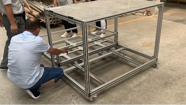 鋁型材移動(dòng)設(shè)備桌 鋁型材移動(dòng)設(shè)備桌