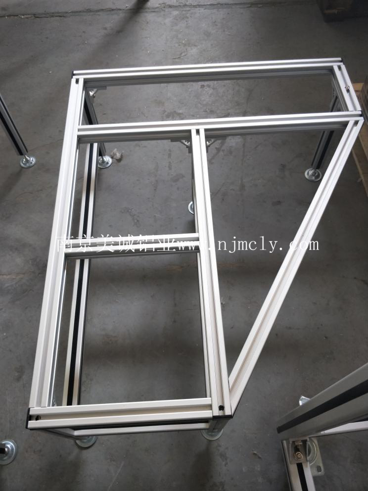 你知道氧化后的工業(yè)鋁型材框架優(yōu)點(diǎn)嗎？01