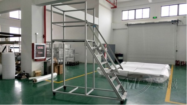 鋁型材倉(cāng)儲(chǔ)登高梯 鋁型材倉(cāng)儲(chǔ)登高梯